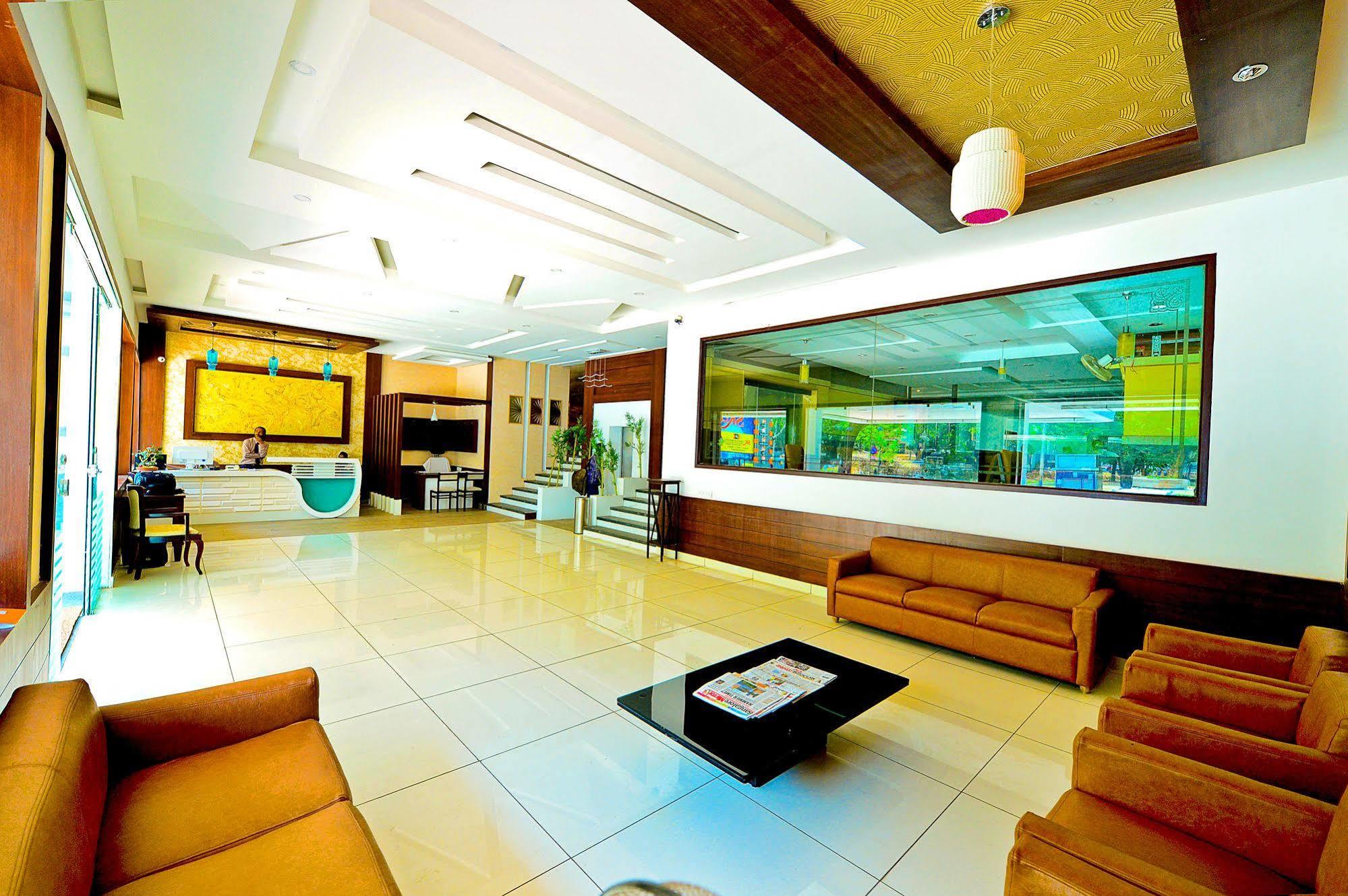 Qik Stay @ S.K. Continental 迈索尔 外观 照片